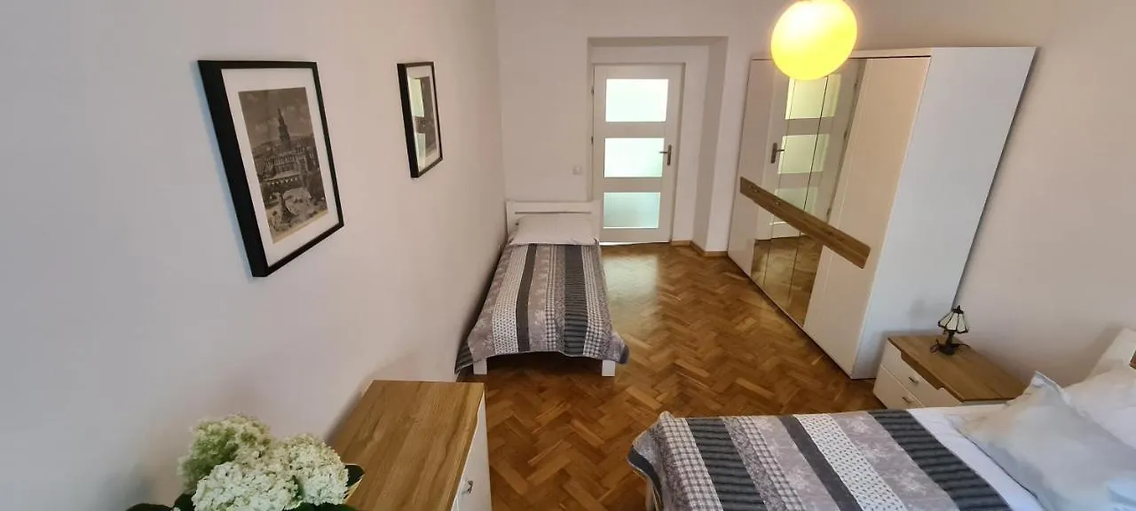 Apartament Zamkowa Street. *Wawel*Ice *Bulwary Wislane Apartment Krakow